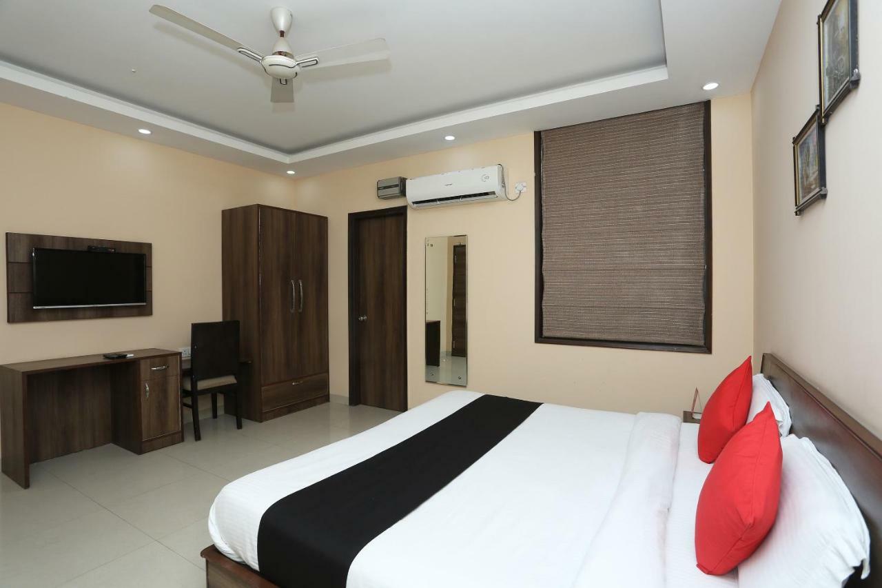Bilberry Hotel Rewari Exterior photo