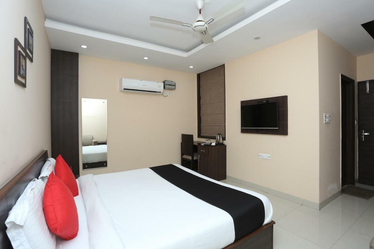 Bilberry Hotel Rewari Exterior photo